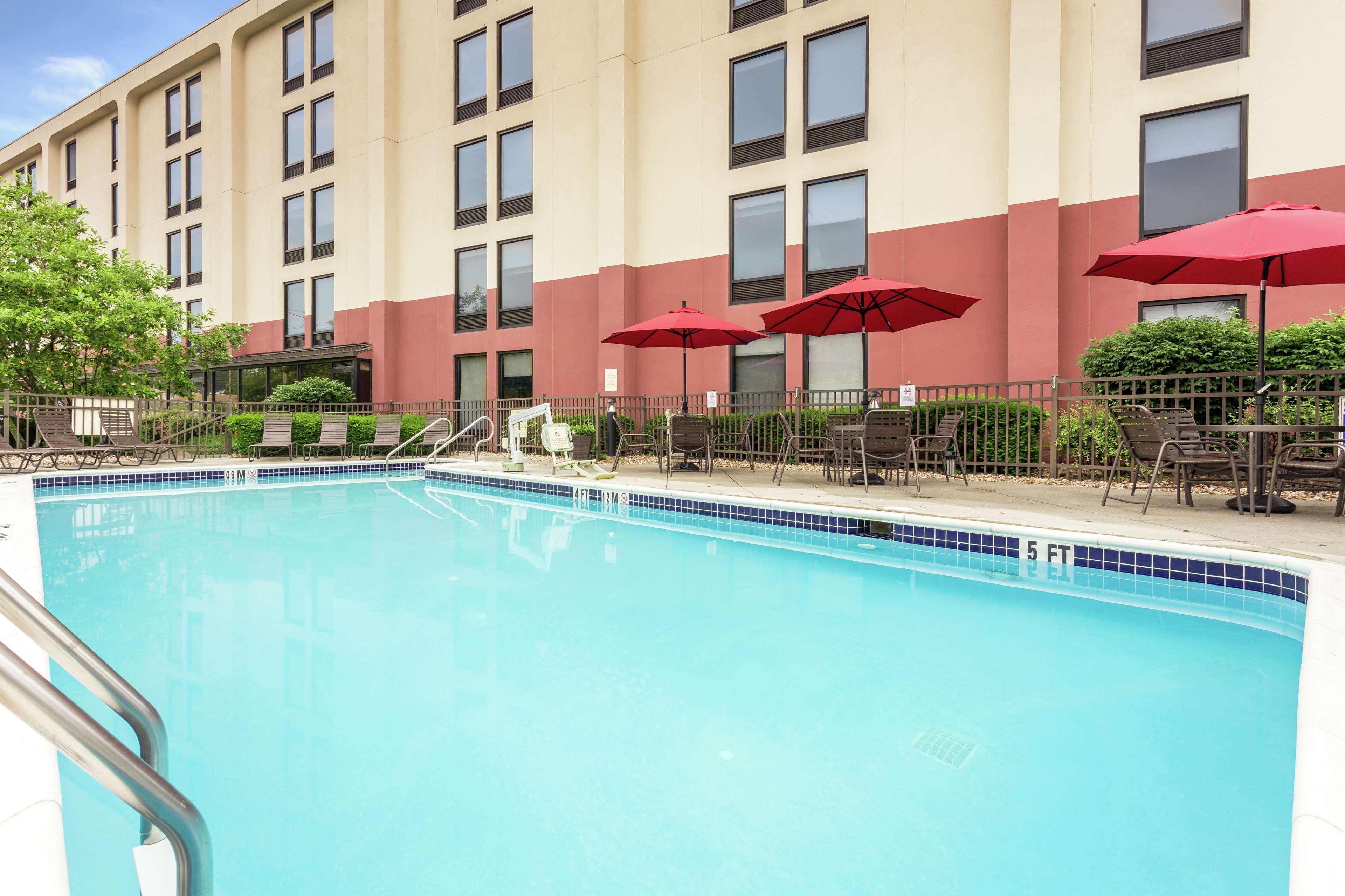 Hotel Hampton Harrisburg-east/hershey 3*